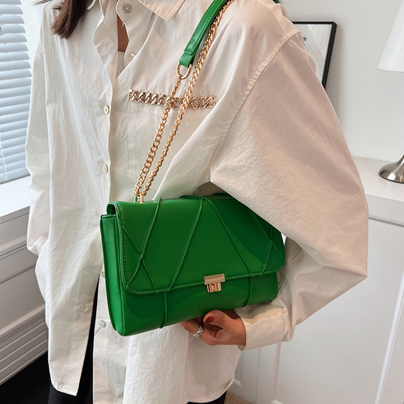 Túi Đeo Chéo Dáng Vuông Nhỏ Phối Dây Xích Nhiều Màu Sắc Thời Trang Cho Nữ