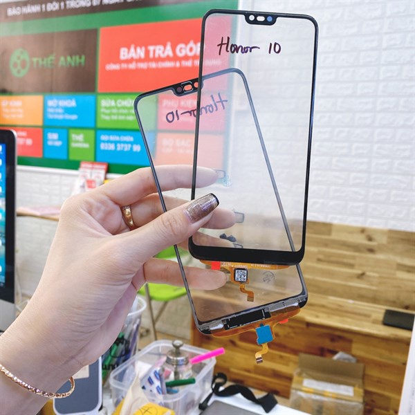 Cảm ứng Honor 10