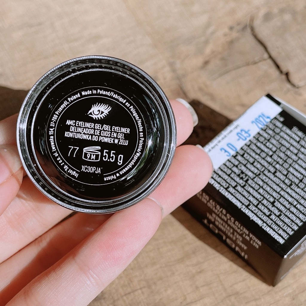 Gel Kẻ Mắt Inglot AMC Eyeliner Gel #77 (5.5g)