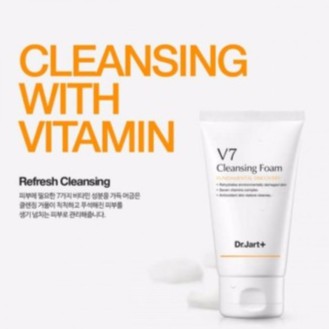 Sữa rửa mặt trắng da V7 CLEANSING FOAM