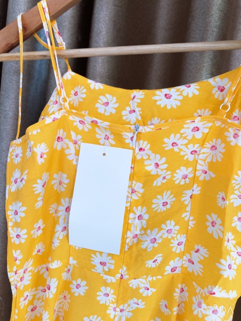 Váy 2 dây cúc họa mi | BigBuy360 - bigbuy360.vn