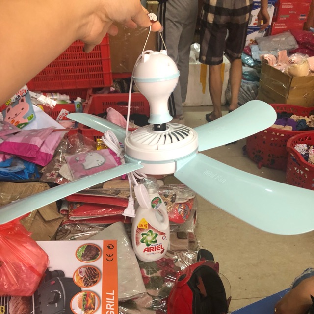 Quạt màn 4 cánh