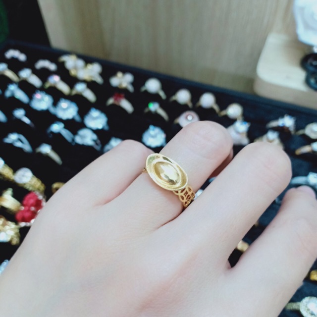 Nhẫn kim tiền