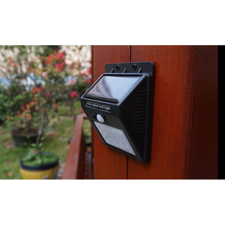 Đèn Led Năng Lượng Mặt Trời SoLar Light Cảm Biến Chuyển Động- Chống Thấm Nước
