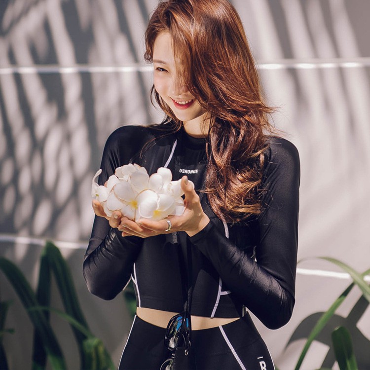 Có sẵn Bộ đồ bơi nữ dài tay croptop 3 mảnh usronnie