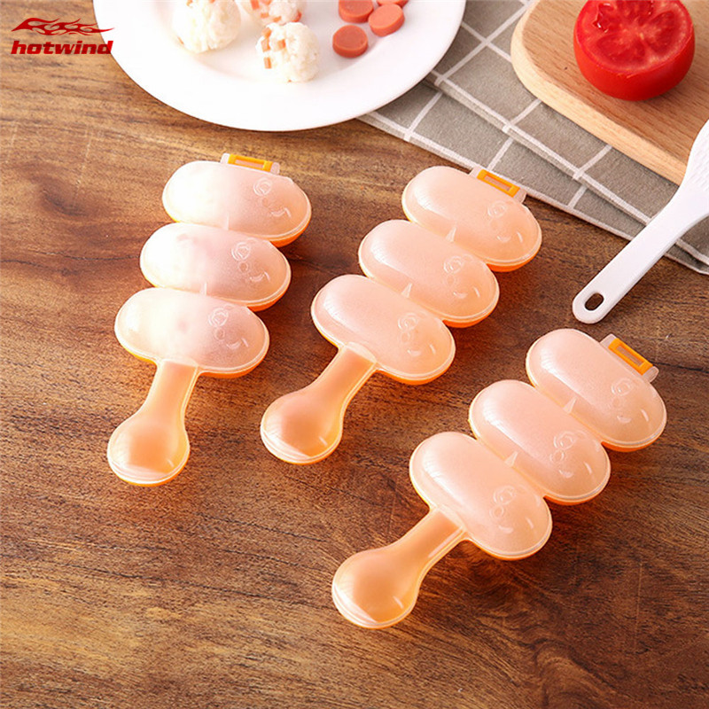 Hộp làm cơm nắm dạng lắc tiện dụng