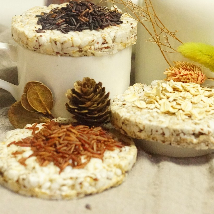 Bánh gạo lứt ăn kiêng FitRice - Hỗ trợ giảm cân, siết cơ, tập gym, eat clean (3 vị: Yến mạch, Huyết rồng, Tím than) | BigBuy360 - bigbuy360.vn