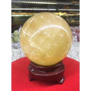 Cầu phong thủy màu vàng tự nhiên