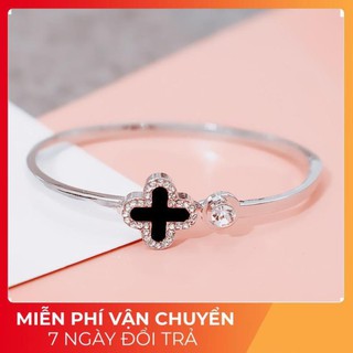 Vòng tay hoa lưới nữ tính si vàng VT005