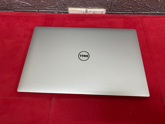 Laptop Dell Precision 5510 - Máy tính trạm siêu mỏng nhẹ