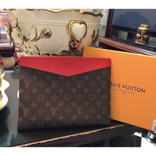 Clutch LV pallas hàng quảng châu