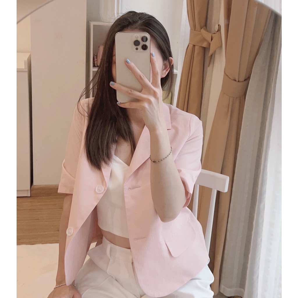 Blazer Huien thiết kế dáng lửng cộc màu hồng siêu hot, siêu xinh | BigBuy360 - bigbuy360.vn