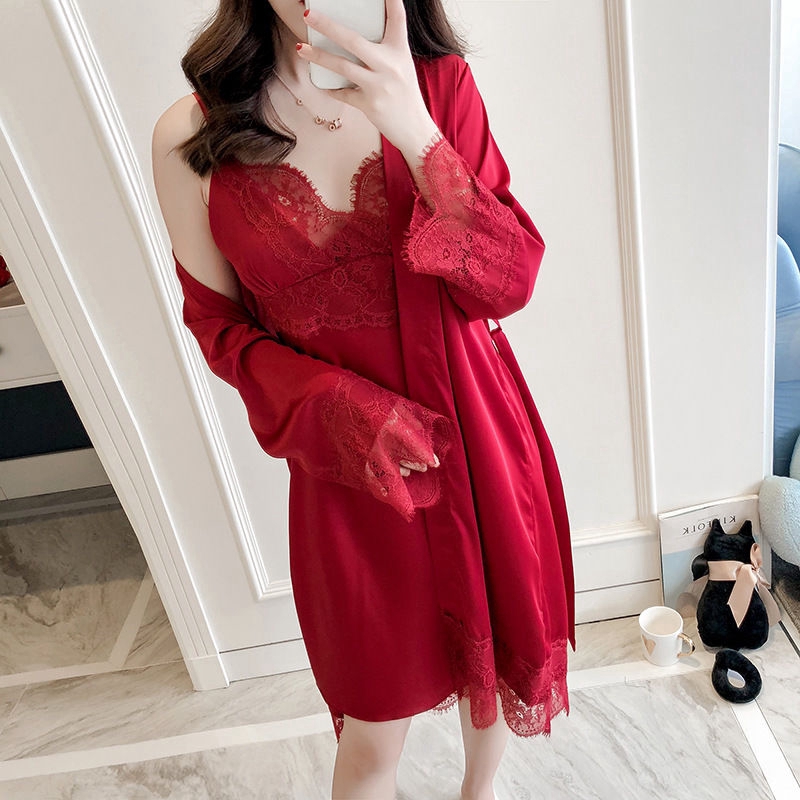 Set đồ ngủ bằng lụa satin quyến rũ phối ren cho nữ