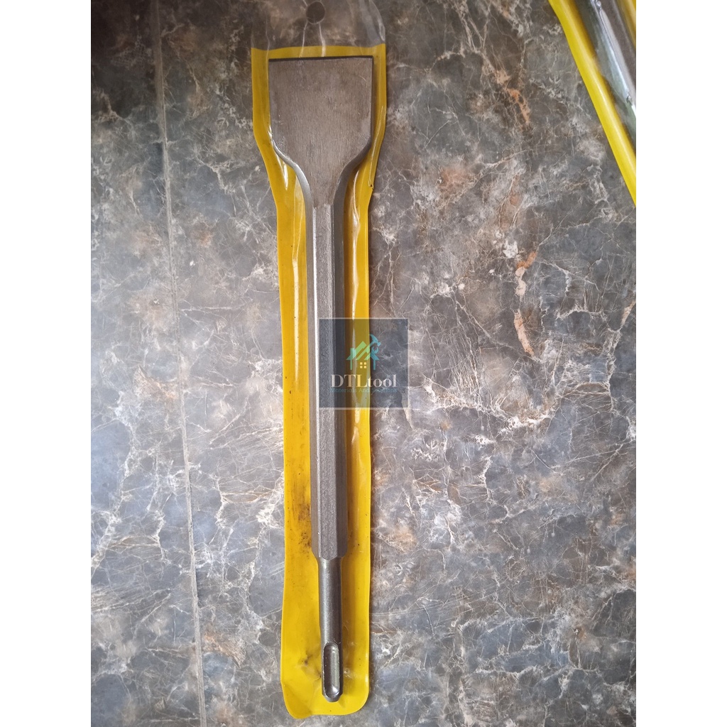 Mũi đục dẹt 4cm. Dóc vữa trát, đục gạch lát, bóc vữa cán nền - Đầu gài 14. Lắp máy vừa khoan vừa đục phổ thông