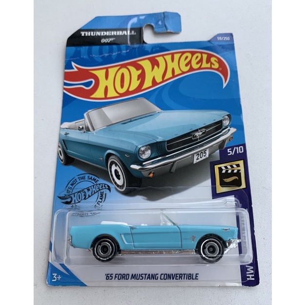 Hot Wheels '65 Ford Mustang Convertible (phim 007)