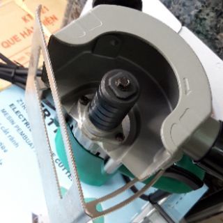 MÁY CẮT DCA AZR110