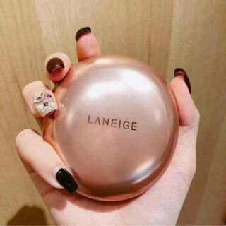 Phấn Nước Laneige vỏ hồng