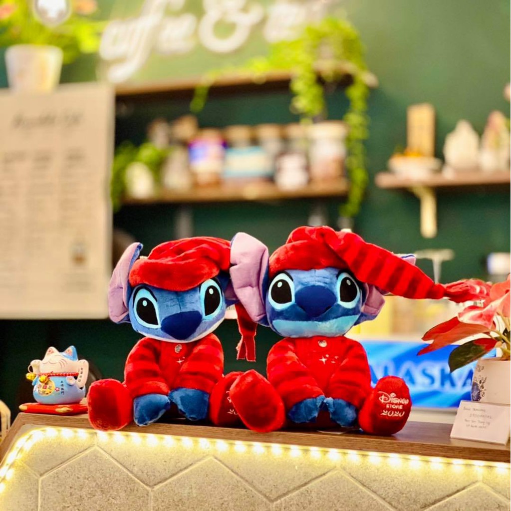 [HÀNG CHÍNH HÃNG] Thú bông Stitch ngồi mặc đồ đỏ