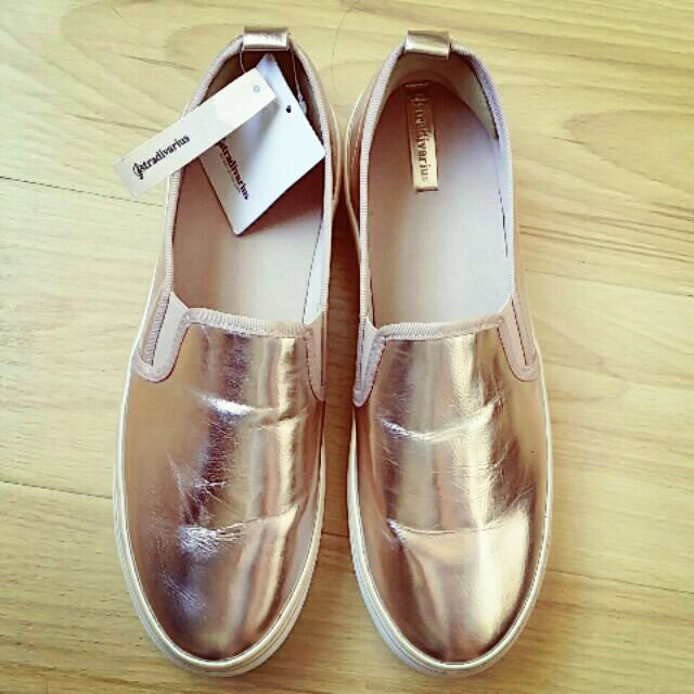 Stradivarius Metalic Slip On/ Giày Stradivarius