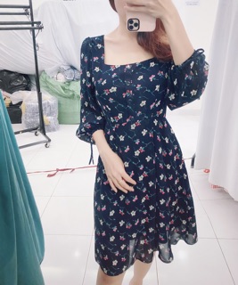 Đầm Bông Cổ Vuông Nút Bọc