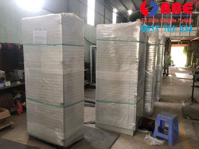 Màng co PE, màng quấn Pallet 3Kg