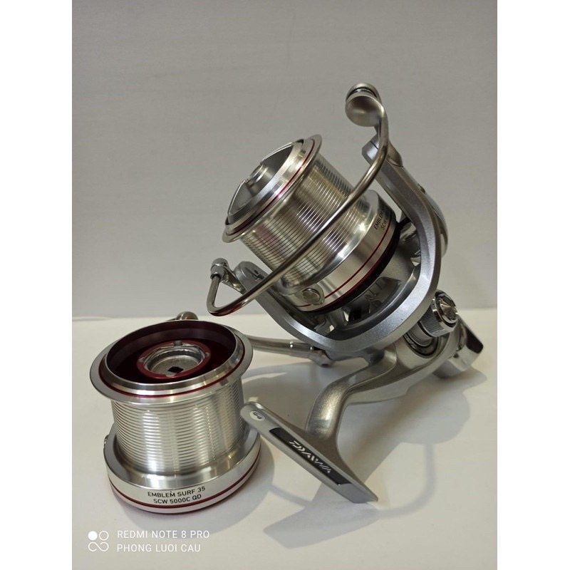 máy câu cá DAIWA hàng loại 1 emblem surf 35 scw QD hàng cao cấp máy câu chuyên săn hàng hàng nhập khẩu y hình