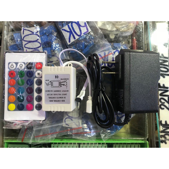Combo nguồn 12V+điều khiển đèn Led 7 màu