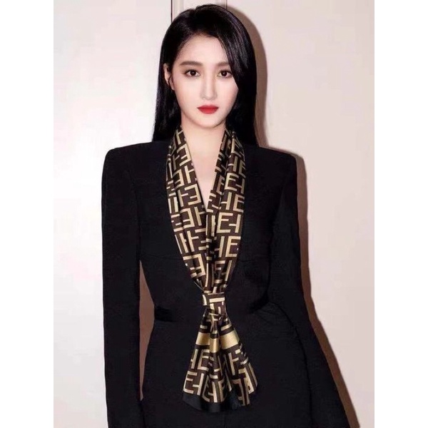 Khăn quàng cổ dáng dài chất liệu satin size 13x140cn