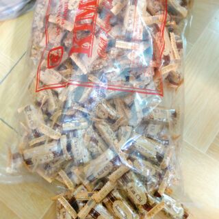 Kẹo đậu phộng Kim Chi (gói Zip 500gr)