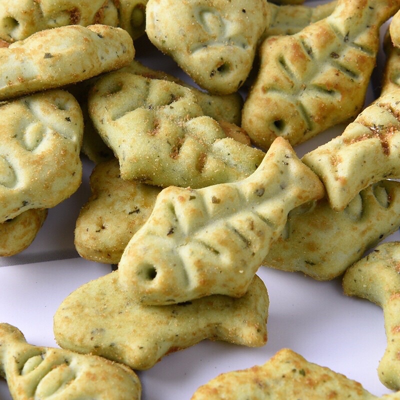 Bánh quy cá CATNIP BISCUITS tiêu búi lông, sạch răng và hôi miệng cho mèo gói 40G