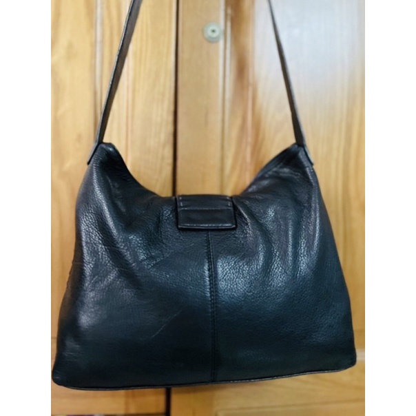 Túi đeo chéo độ mới cao da bò thật da bò dẻo mềm xài rất bền , màu đen .