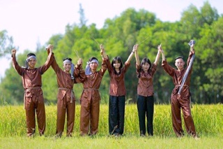 Bộ nông dân chụp kỉ yếu