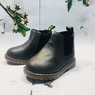 Giầy trẻ em ghi xám