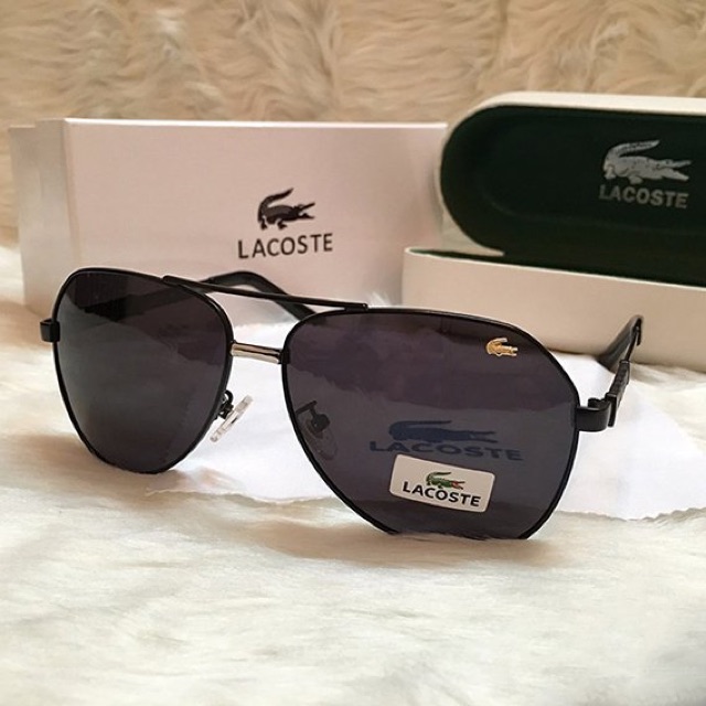 Mắt kính Lacost