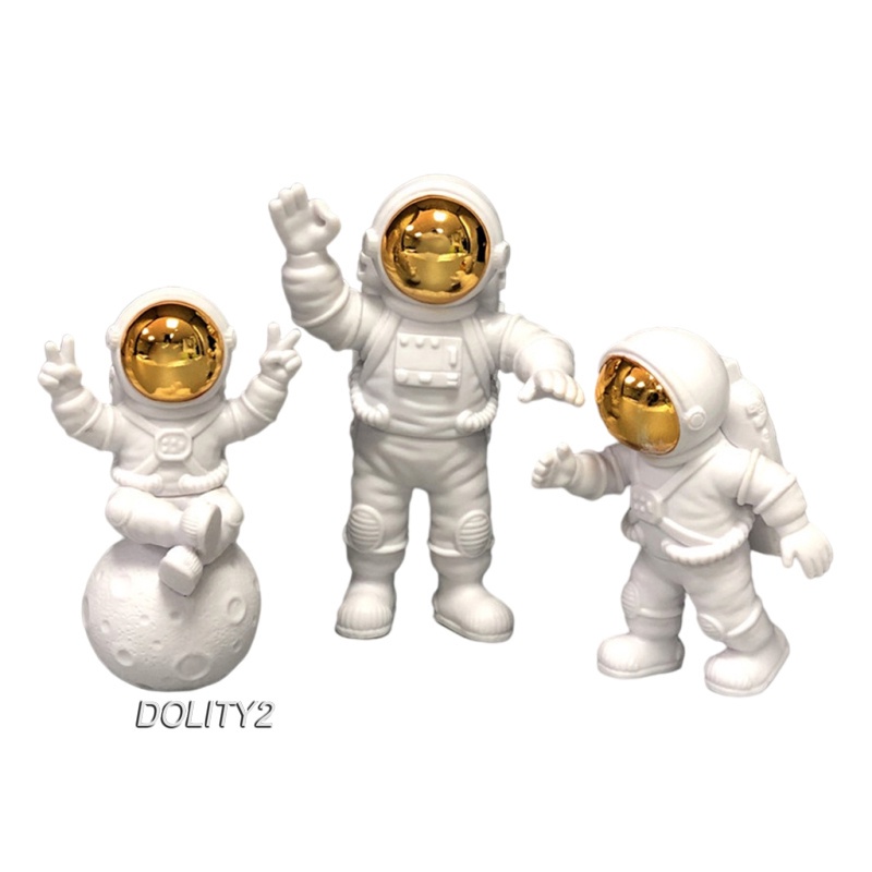 Modern Astronaut Figurines Spaceman Statue Handmade Shelf Collectible Decor