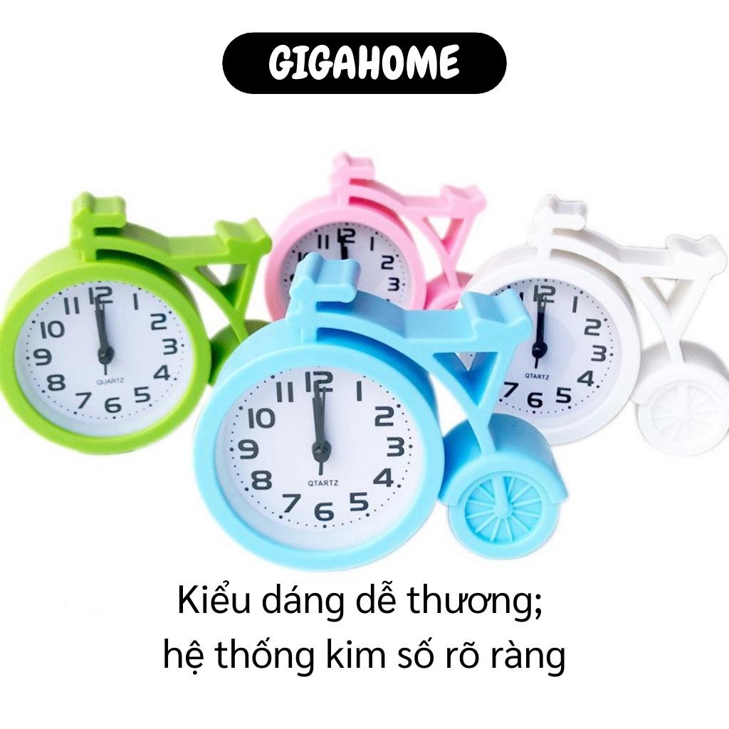 Đồng Hồ Báo Thức GIGAHOME Hình Chiếc Xe Để Bàn Trang Trí Độc Lạ 7629