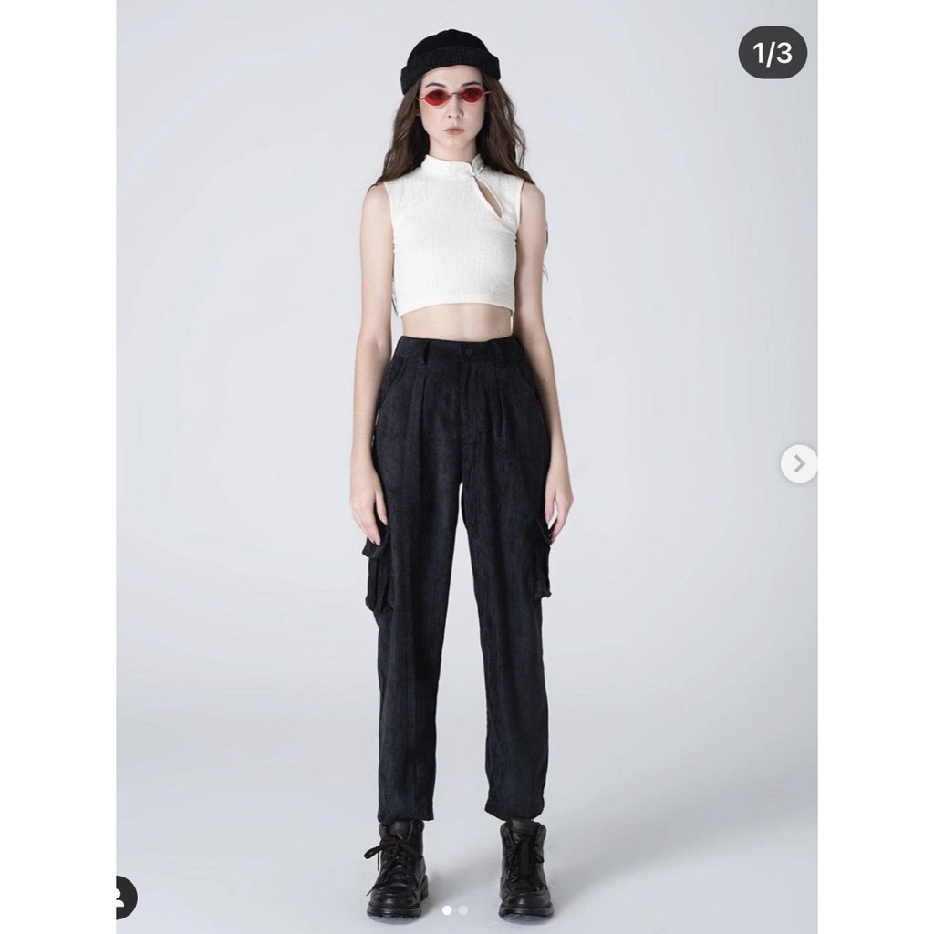 Áo croptop cổ yếm Annie_store - Thanh lý