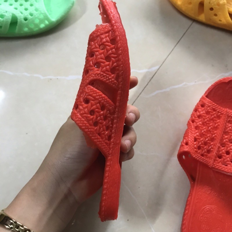 Tổ ong trẻ con- dép đi mùa hè cho bé