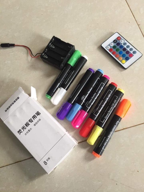 Bảng LED Huỳnh Quang đủ bộ (giá đỡ + hộp 8 bút + khăn lau + nguồn + điều khiển + hộp pin) TẶNG BẢNG PHỤ + PHẤN MÀU