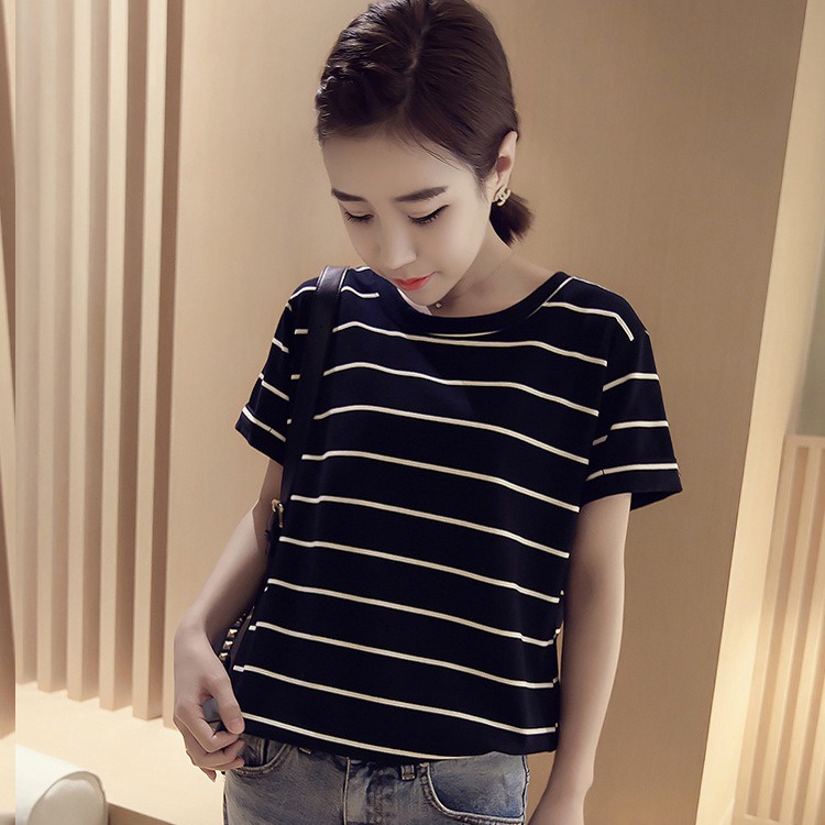 Áo Thun Nữ Phông Kẻ Sọc Trắng Đen Form Nhỏ Nhắn Cute