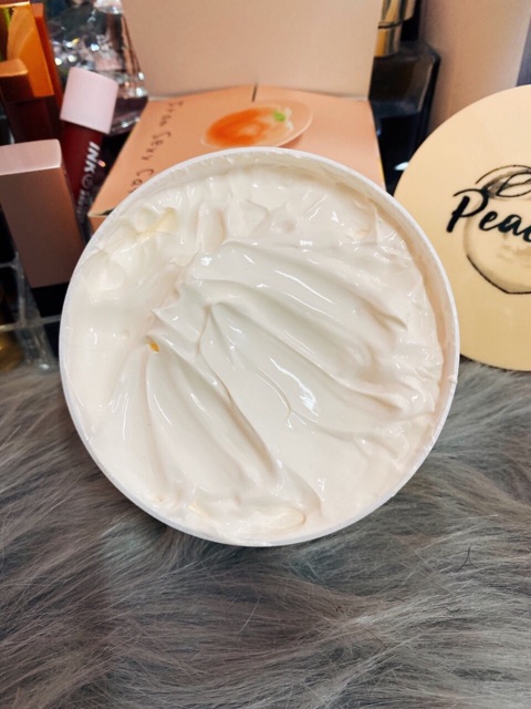 KEM DƯỠNG TRẮNG BODY ĐÀO PEACHY CREAM