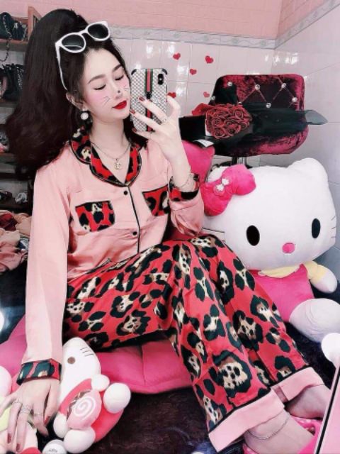 Xã đồ bộ pijama hot girl 9x-100k 
 Giá lẻ 120k .
 Chuyên sỉ giá rẻ .
 Không qua trung giang.Sỉ Ib giá rẻ 
📲 : 034821178