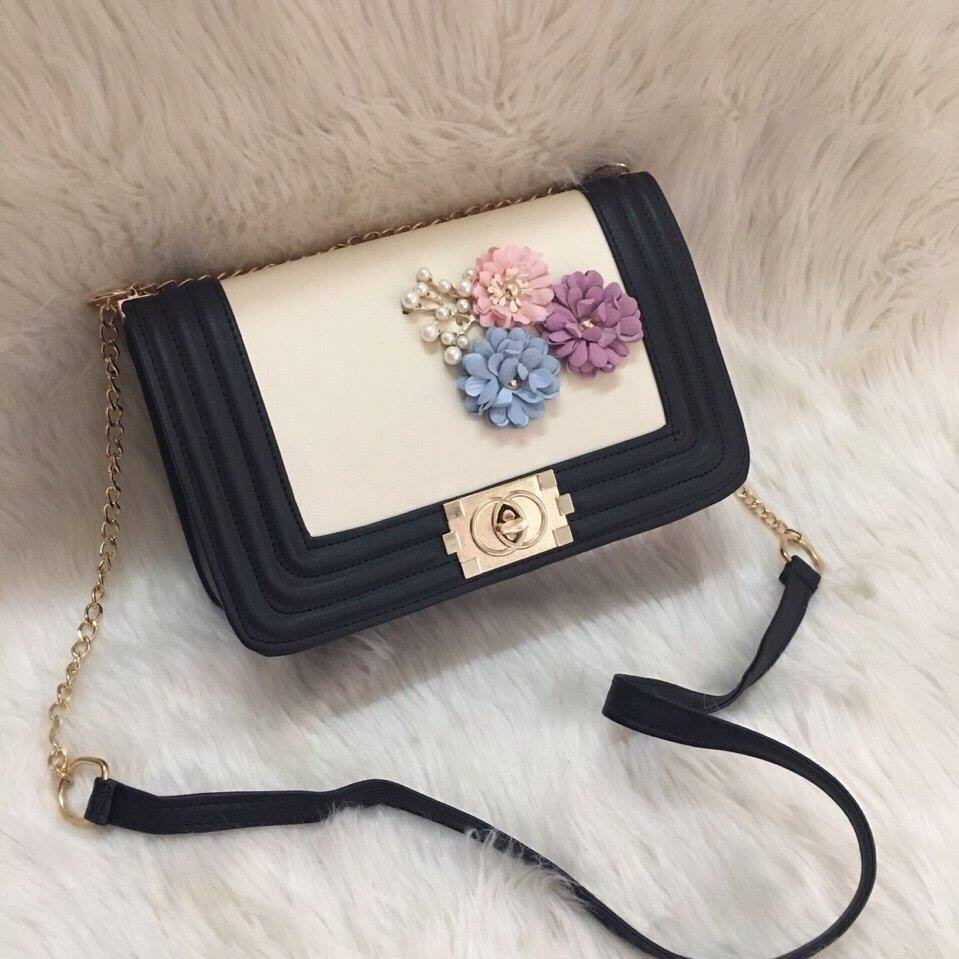 TÚI XÁCH CHANEL CHỨ NHẬT 3 HOA VNXK