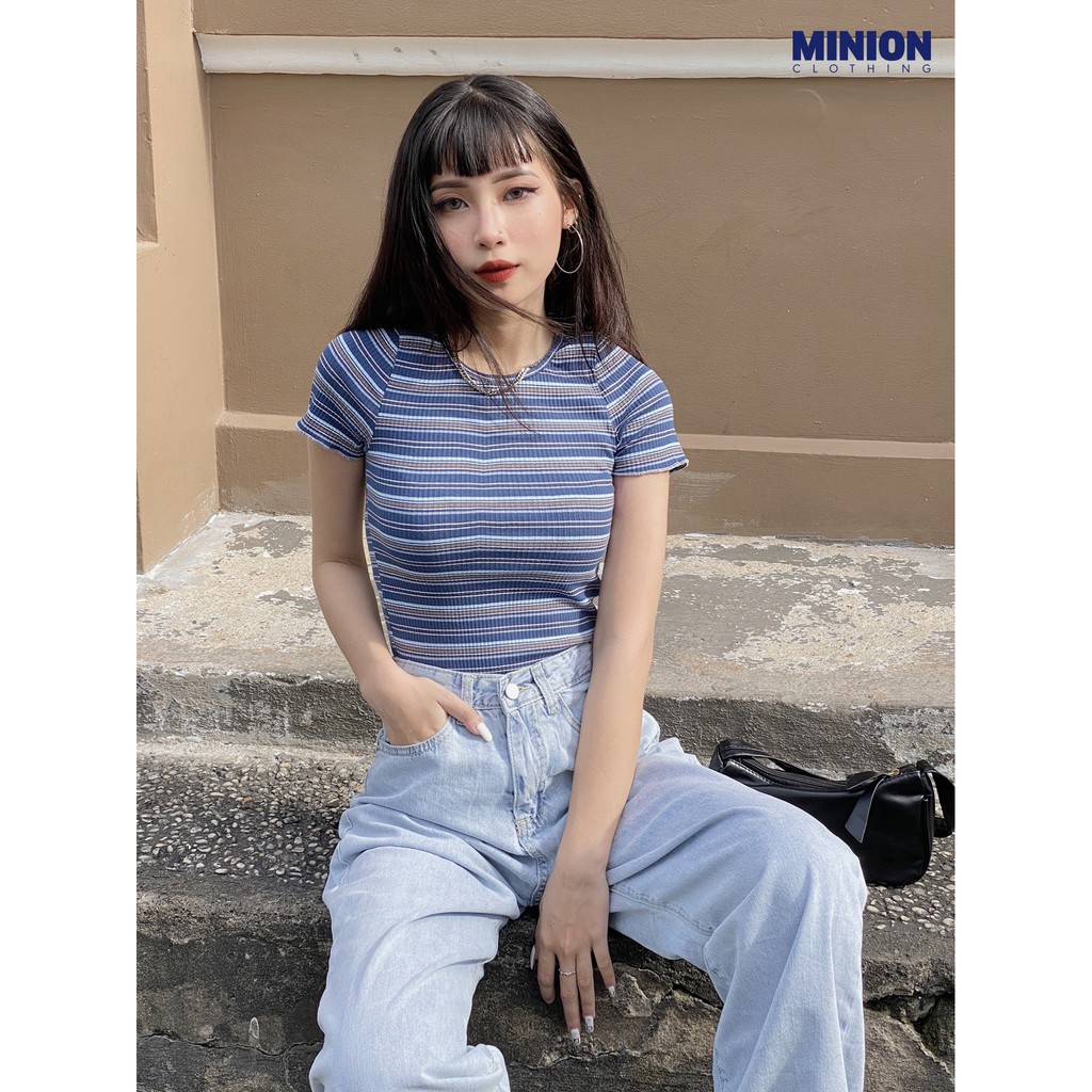 Áo thun kẻ Minion Clothing dáng croptop, dáng ôm, phong cách Ulzzang Streetwear Hàn Quốc A2804