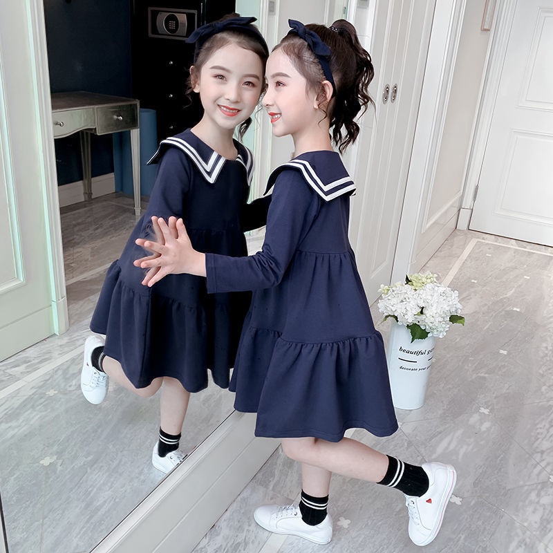Đầm dài tay thời trang xinh xắn dành cho bé