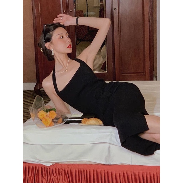 Đầm body xẻ tà cột dây sau siêu nữ tính, đầm halter chất thun gân ôm body nhẹ nhàng - Colory shop
