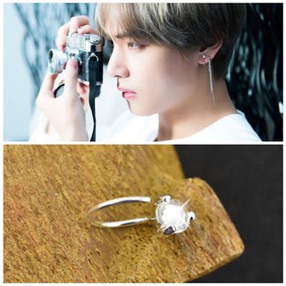 Khuyên tai bằng bạc giống BTS V