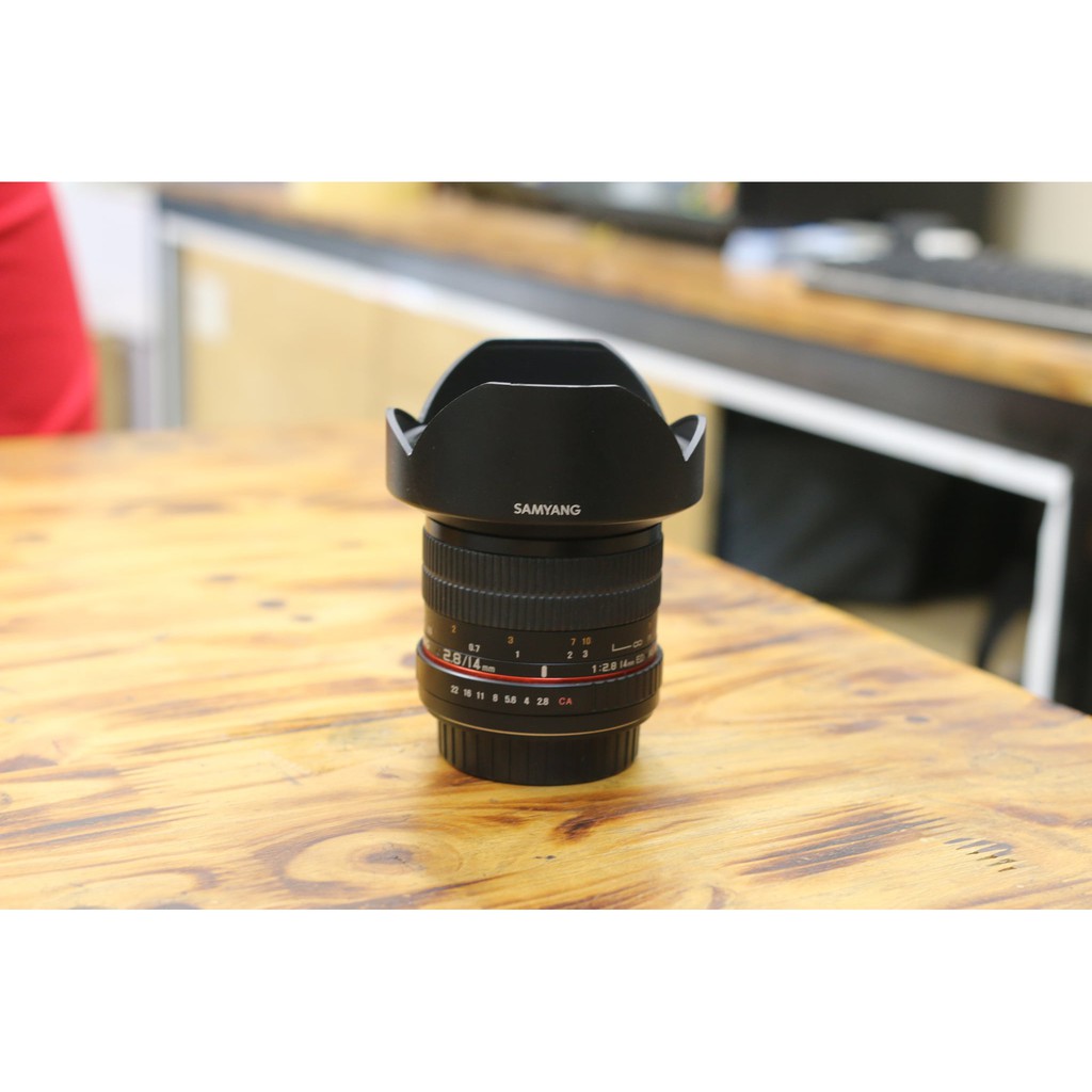 Ống kính Samyang 14mm F2.8 AE IF ED UMC Aspherical