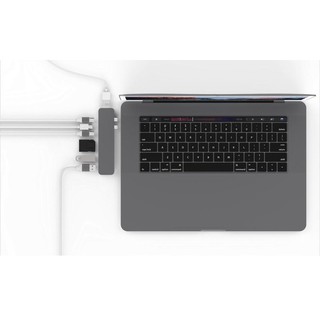 HyperDrive PRO 8 in 2 Hub for USB-C MacBook Pro