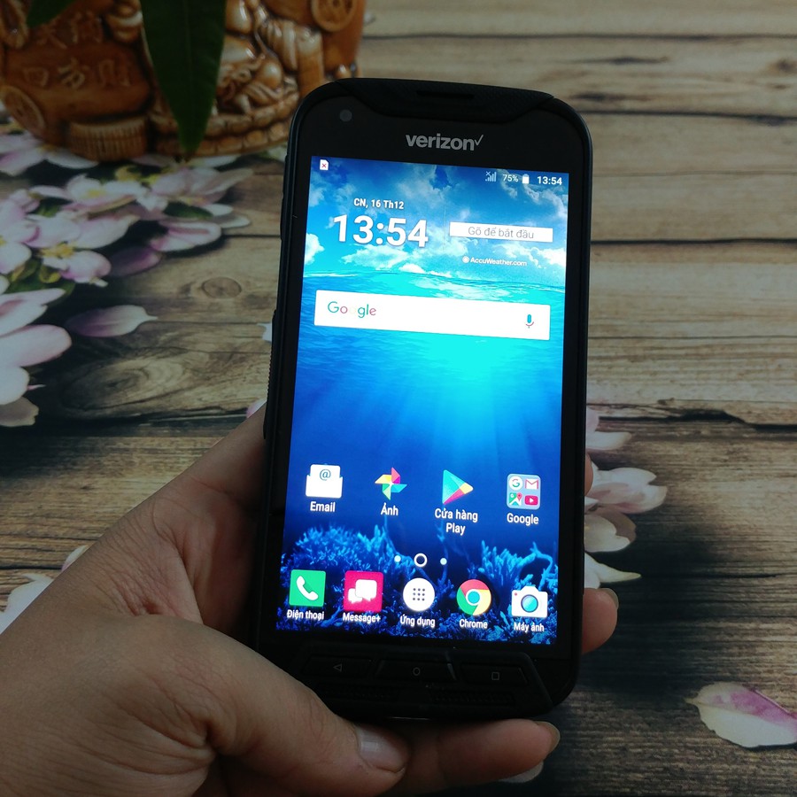 Điện thoại nhật Kyocera duraforce pro Cấu hình siêu khủng mặt kính sapphire | BigBuy360 - bigbuy360.vn